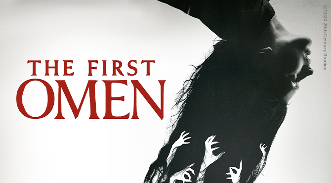 женщина лежит головой вниз