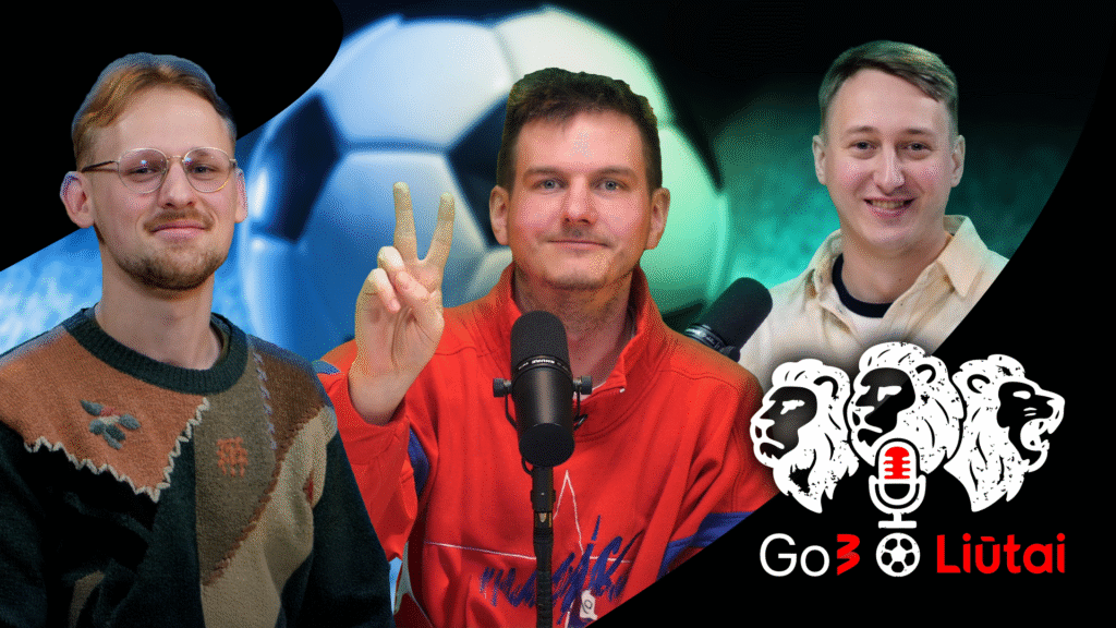 trys vyrai Go3 podkaste apie futbolą šypsosi